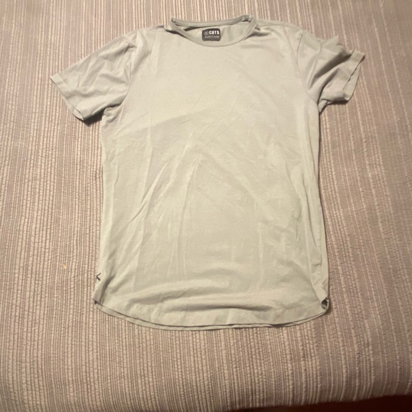 Medium Mens Cuts Shirts for Sale. Minimal to no wear on all of them. - Picture 2 of 5